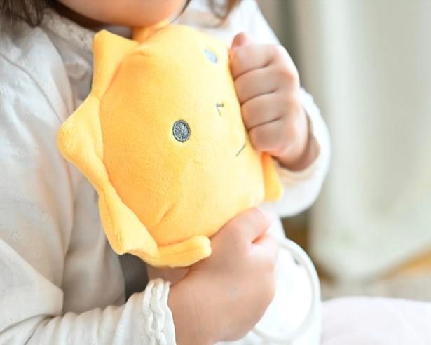 子どもの成長に合わせた知育玩具を届けるサブスクリプションサービス「トイサブ！」のプランナーがおすすめする、月齢別の「おでかけおもちゃ」5選を紹介！