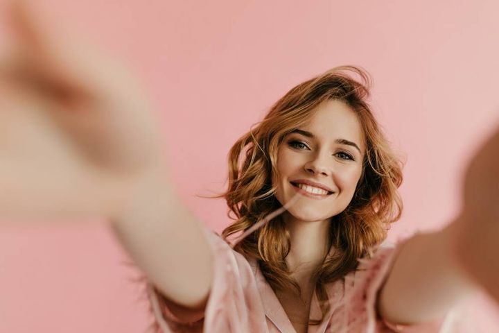 女性