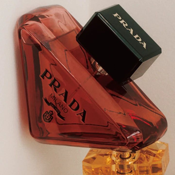 【PRADA】甘味と塩味の多面的なバランスが唯一無二