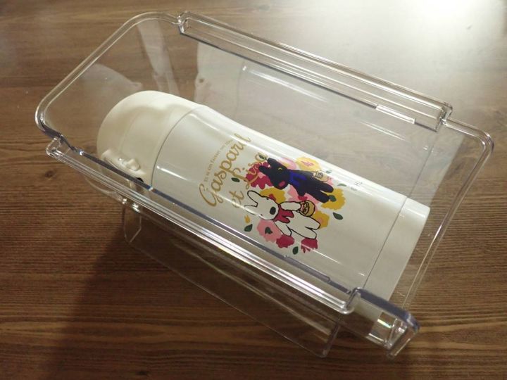 ダイソー：クリアボトルラック(11.3cm×20.9cm×10.6cm)