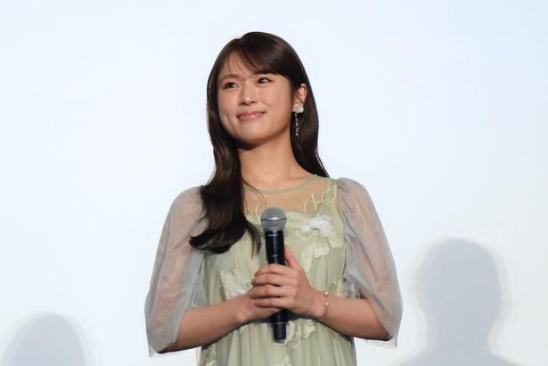 奏多の正体に気づきながらも捜査の協力者となる小熊莉子役の渋谷凪咲さん 撮影：ソムタム田井