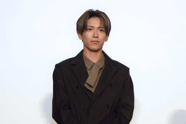 松見奏多の後輩警察官・能代瑞樹役の深田竜生さん(ACEes) 撮影：ソムタム田井