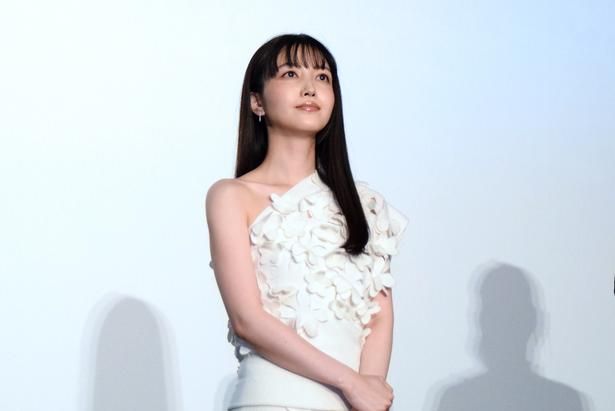 ミュージカル公演の主役で声楽科のエース・桐原春菜役の久保史緒里さん 撮影：ソムタム田井