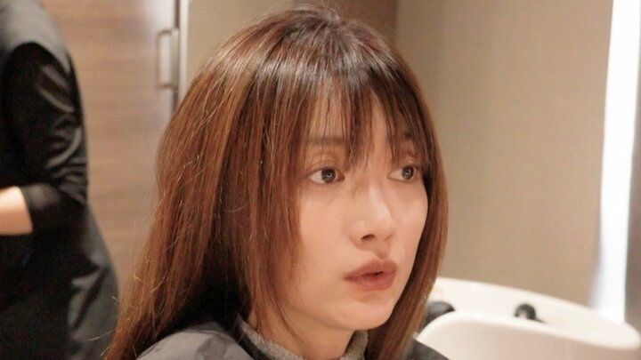 【写真・画像】韓国出身トップモデル（40） 月1回5万円の“ご褒美頭皮サロン”を公開 髪質改善のビフォー・アフターに「ツヤッツヤ」「ぜんっぜんちがう！」 1枚目