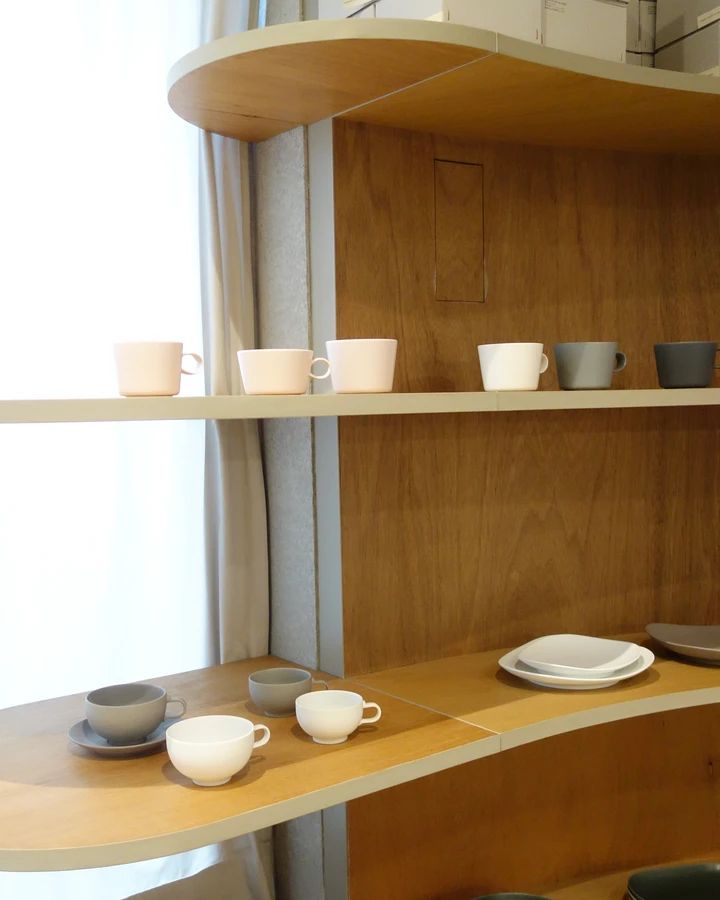 . 代官山にあるyumiko iihoshi porcelainの店内