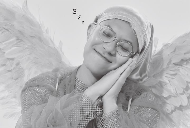 ZAZY×サラサラ金髪ヘア「商売道具なので、毎日手間かけてケアしてます」