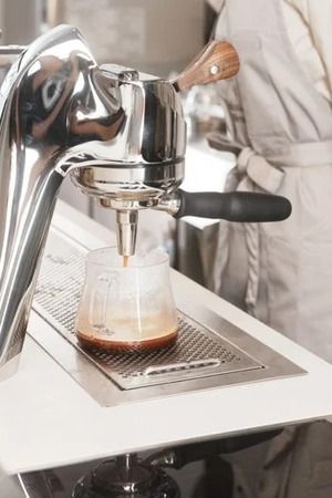横浜・元町に15種類以上の茶葉から淹れたてを楽しめるカフェ「leabask tea time」OPEN！