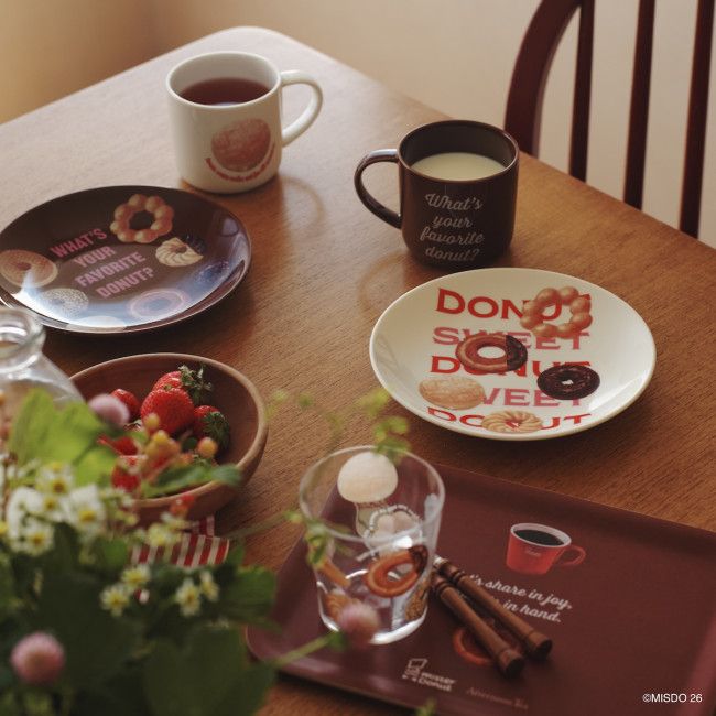 「ミスド」×「Afternoon Tea LIVING」が初コラボ！ ドーナツ型のポーチやエコバッグなど展開へ width=