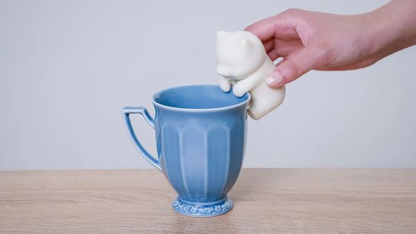 熱々の離乳食や飲み物を、やさしい風で冷ましてくれる「猫舌ふーふー」発売！