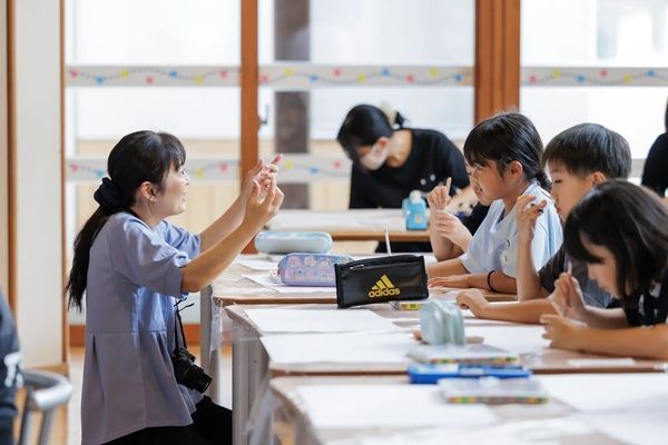 【青森県東通村】東通小学校で「香りの授業」をセントマティックが開催！ブルーベリーを使用