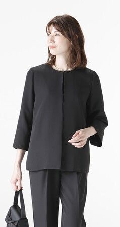 洋服の青山から気軽に着用できるフォーマルが登場！着心地が良く自宅での洗濯が可能