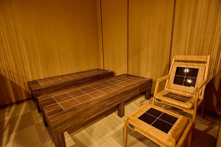 女性専用「VENUS LOUNGE」にある陶板浴