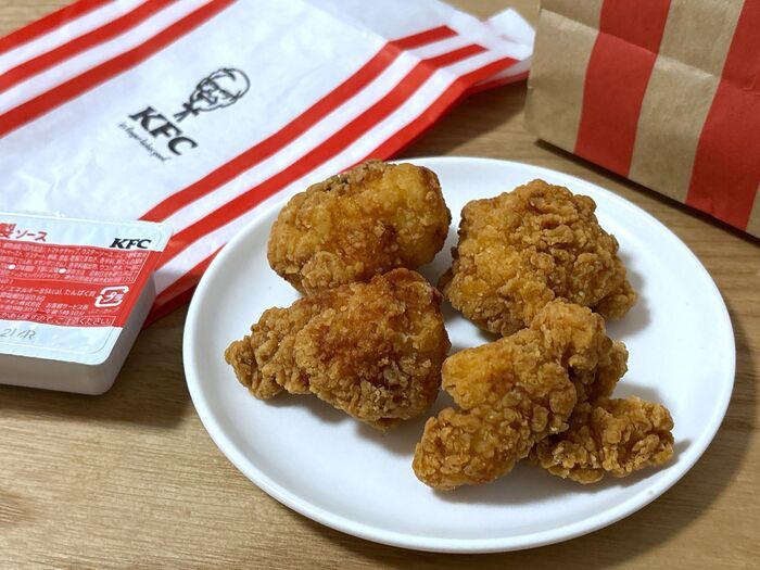 【ケンタッキー】特製ソースって一体何…！？クレイジーな『新作チキン』がウマすぎた。ジャンク好きにはたまりませんよ♪