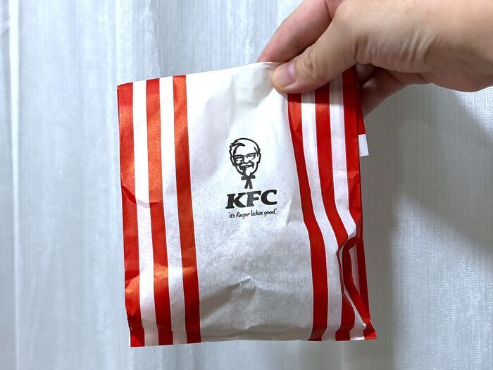 【ケンタッキー】特製ソースって一体何…！？クレイジーな『新作チキン』がウマすぎた。ジャンク好きにはたまりませんよ♪