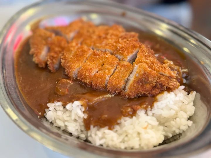 インデアンカツ 帯広地元民におすすめされたグルメ「インデアン」を実食レポ 北海道グルメ 帯広グルメ 帯広お土産 帯広B級グルメ 帯広ランチ 帯広カレー 北海道カレー 帯広ソウルフード
