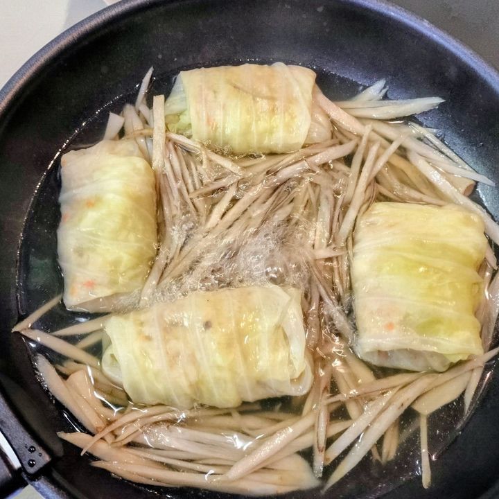 手抜き！簡単！和風ロールキャベツ！ごぼうと鶏ごぼう！