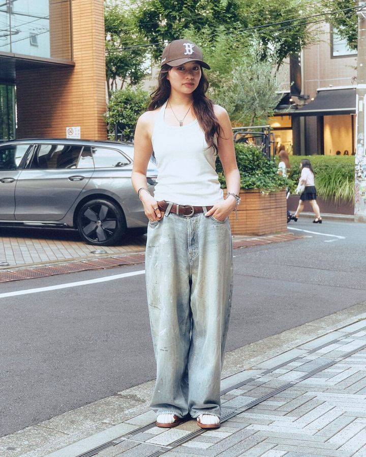 【20代スナップ＠渋谷】キャップ、ベルト、シューズ…かすかにブラウンでまとまりを