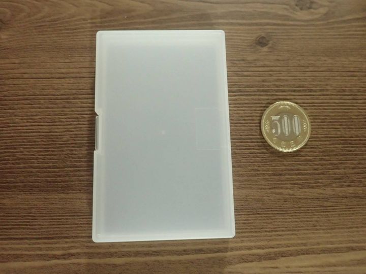 ダイソー：デュアル名刺ケース