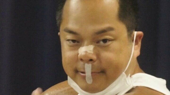 【写真・画像】31歳子供部屋おじさん、意中のスタイル抜群看護師と寝室で鉢合わせ…ジェルを出してもらい“赤面” 1枚目