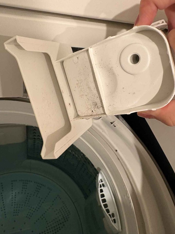 画像3: 洗剤投入口を外したら「こんなに汚れてた！」