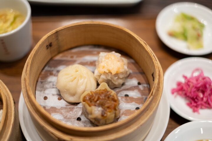 アジアを旅するように。食や台湾茶を楽しみ、ショップで宝探し♪ 日本橋兜町「CASICA KABUTOCHO」