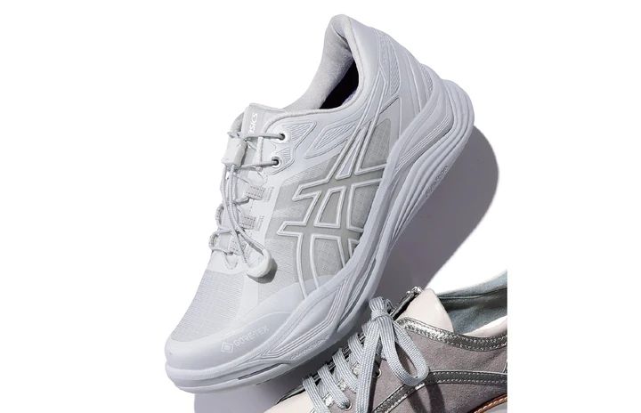 「WELLNESS WALKER GEL-RIDEWALK GTX2」￥22000／アシックス商事 お客様相談室（アシックス ウォーキング）