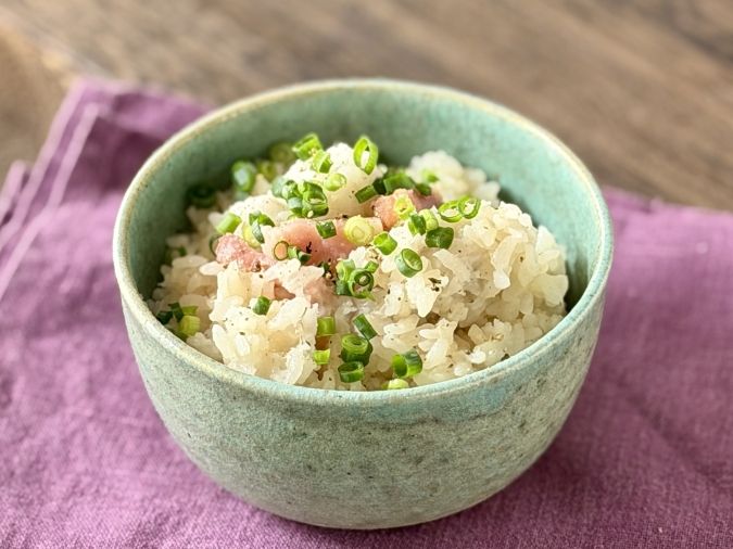 冷凍里芋とベーコンの炊き込みご飯