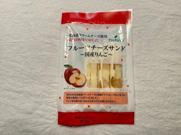 ツルヤ フルーツチーズサンド りんごが美味しい！