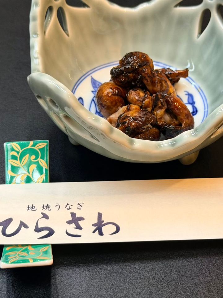 地焼き（関西風）で仕上げられた鰻