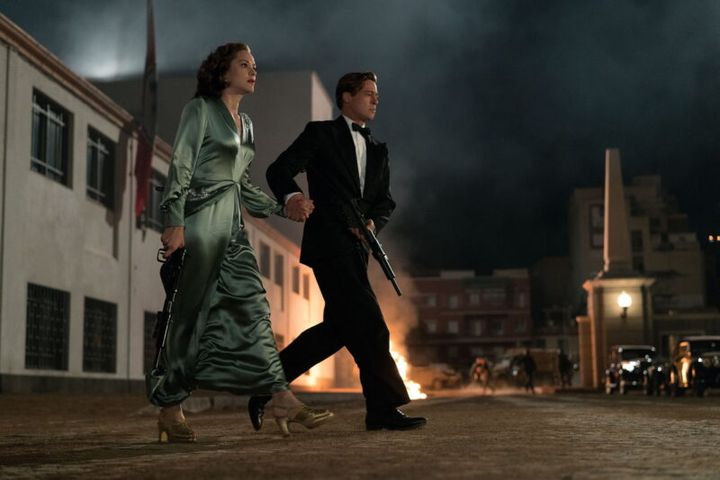 ブラッド・ピットとマリオン・コティヤールが共演。『マリアンヌ』© 2016, 2017 Paramount Pictures.