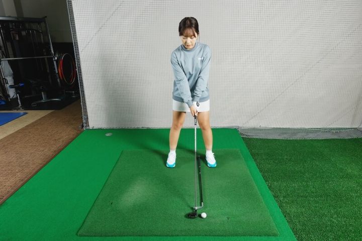 FWとUTの正しいボール位置はどっち？女子プロが解説