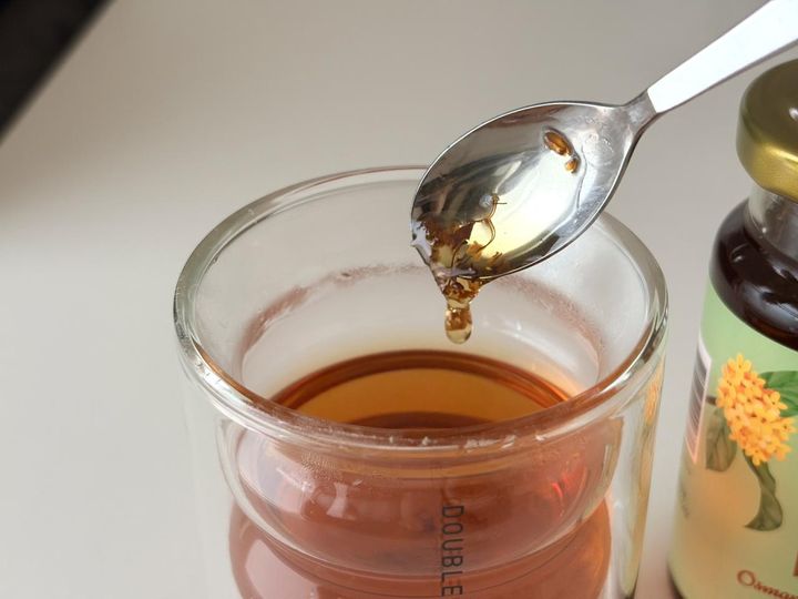 画像: 紅茶に入れてみると……