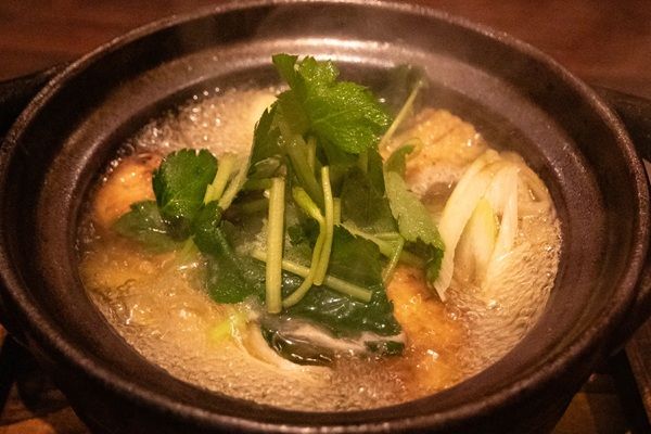 【東京都】炭火で焼き上げた鰻と自慢の出汁が溶け合う「鰻鍋」が主役！「人形町 梅田」からディナー限定コースが登場