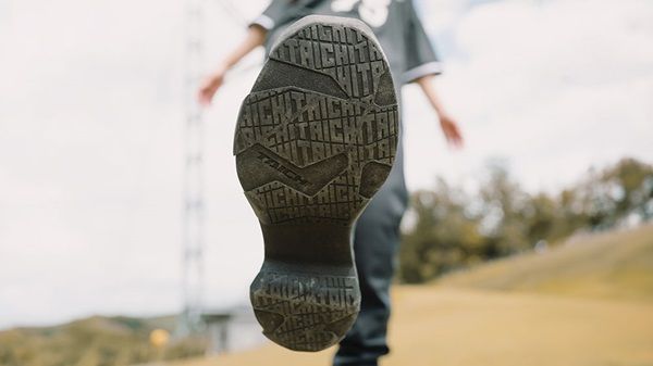 「TAICHI」から厚底ライディングシューズ登場！ライディングにも街歩きにも馴染む1足