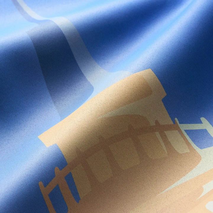 ロープタッセル付き。一枚絵のような遮光・遮熱カーテン「シンデレラ」 素材アップ