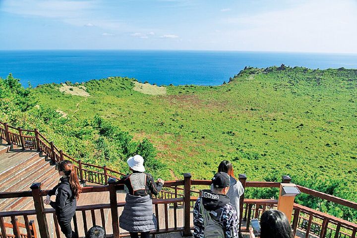 城山日出峰