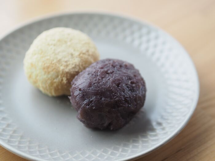 蒸し器不要の裏ワザ！ご飯に片栗粉を混ぜてレンジで1分半加熱するだけの「簡単おはぎ」が本格派すぎた