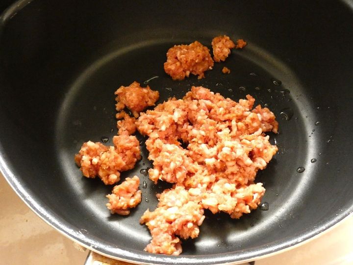 シャキうま！「もやしとニラの担々風パスタ」