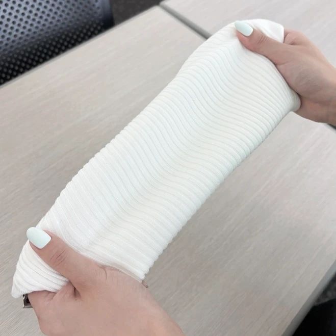 「着るスキンケア」リブニットタンク（￥8250）
