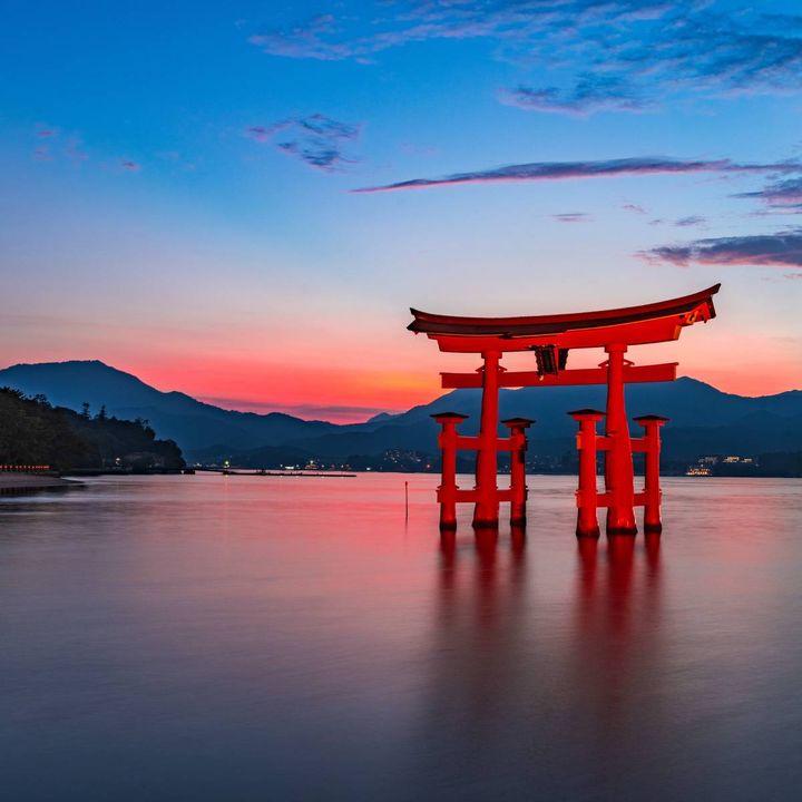 鳥居と夕焼け