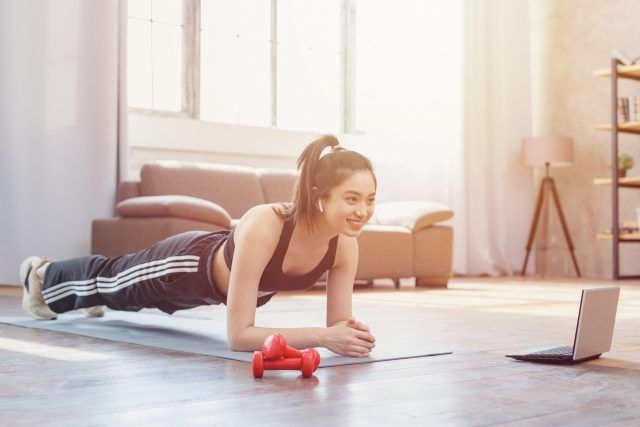 運動中の女性
