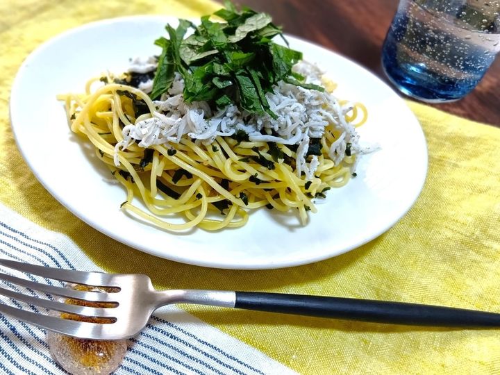 数分で完成！チャチャッと簡単！しそわかめとしらすのポン酢スパゲッティ