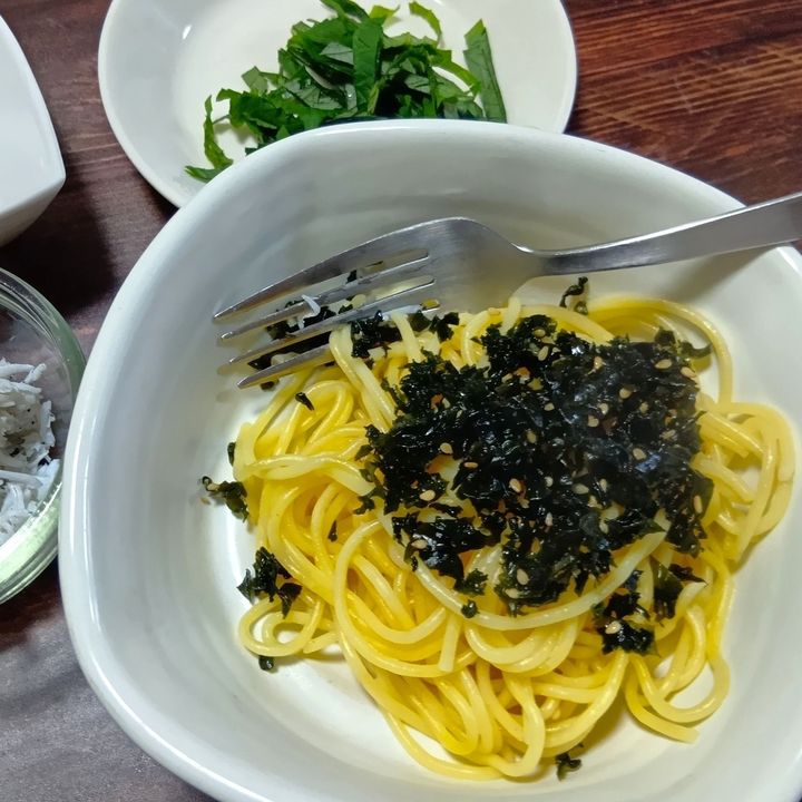 数分で完成！チャチャッと簡単！しそわかめとしらすのポン酢スパゲッティ