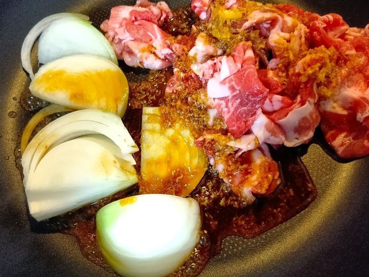 子どもが喜ぶ！ササッと作れる！玉ねぎ入り豚の生姜焼きで作る、わが家の生姜焼きスパゲッティ