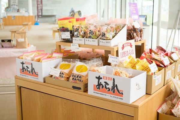 【福井県坂井市】丸岡城のふもとで観光客と地域をつなぐ「城下町マルシェ」営業中！福井の特産品を販売
