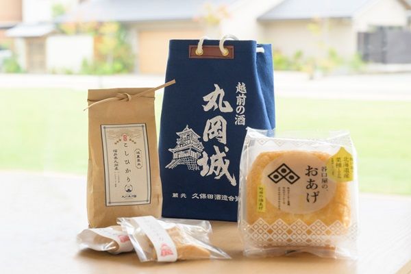 【福井県坂井市】丸岡城のふもとで観光客と地域をつなぐ「城下町マルシェ」営業中！福井の特産品を販売