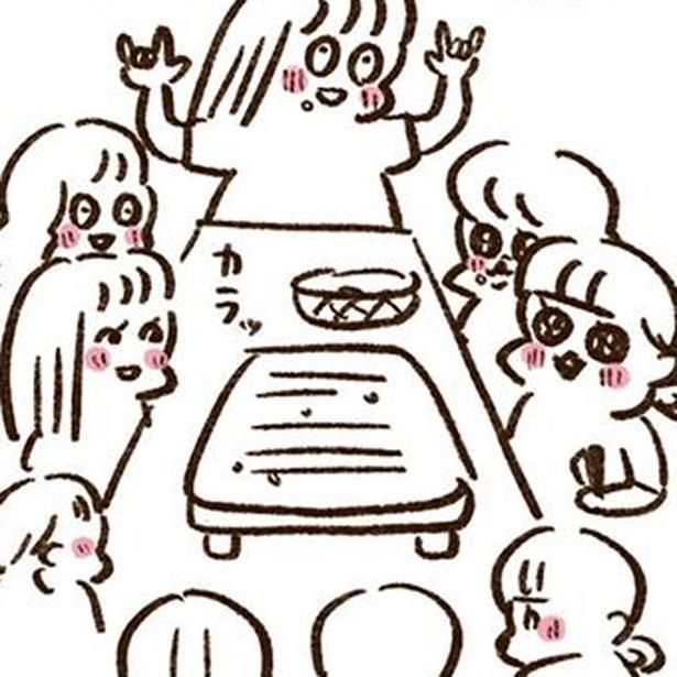 大量のお肉もペロリ！ （C）やまもとりえ／KADOKAWA