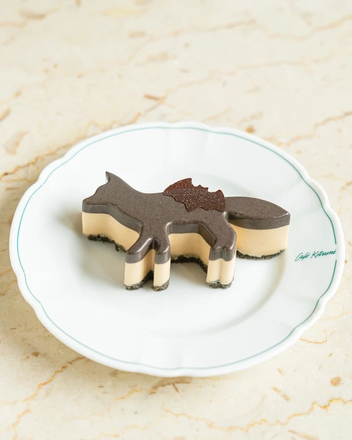 Cake Kitsuné Sésame Earl Grey – キツネケーキ「黒ごまアールグレイ」（青山・大阪・福岡限定） Eat in ¥750