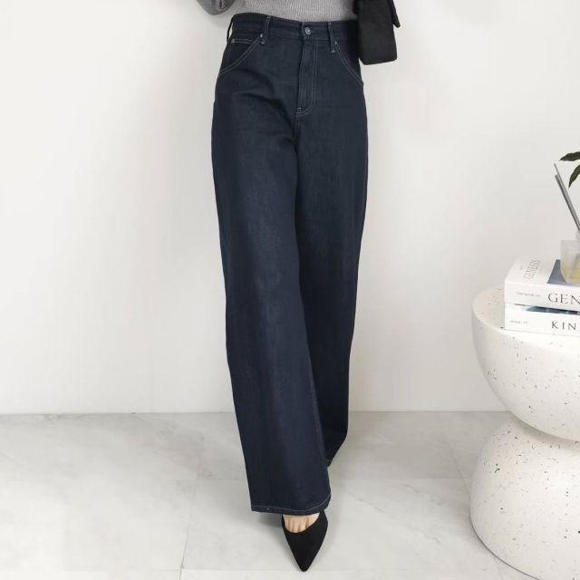 UNIQLO「バギーバレルレッグジーンズ」
