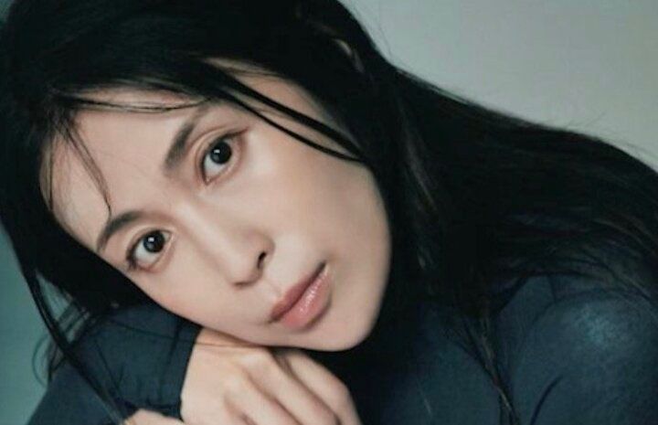【写真・画像】8月に離婚発表・元TBSアナ（32）、HYDE似ホストの接客を絶賛「触ってくれないのかなって焦らされる」 1枚目